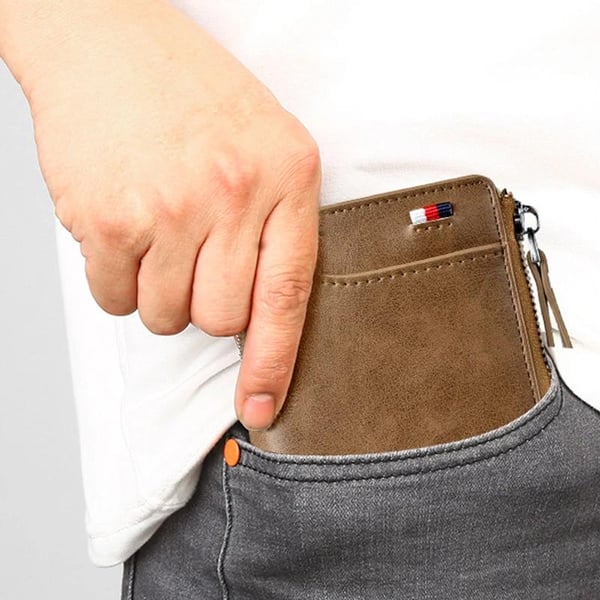 Portfel męski zapinany na zamek (zabezpieczony RFID)